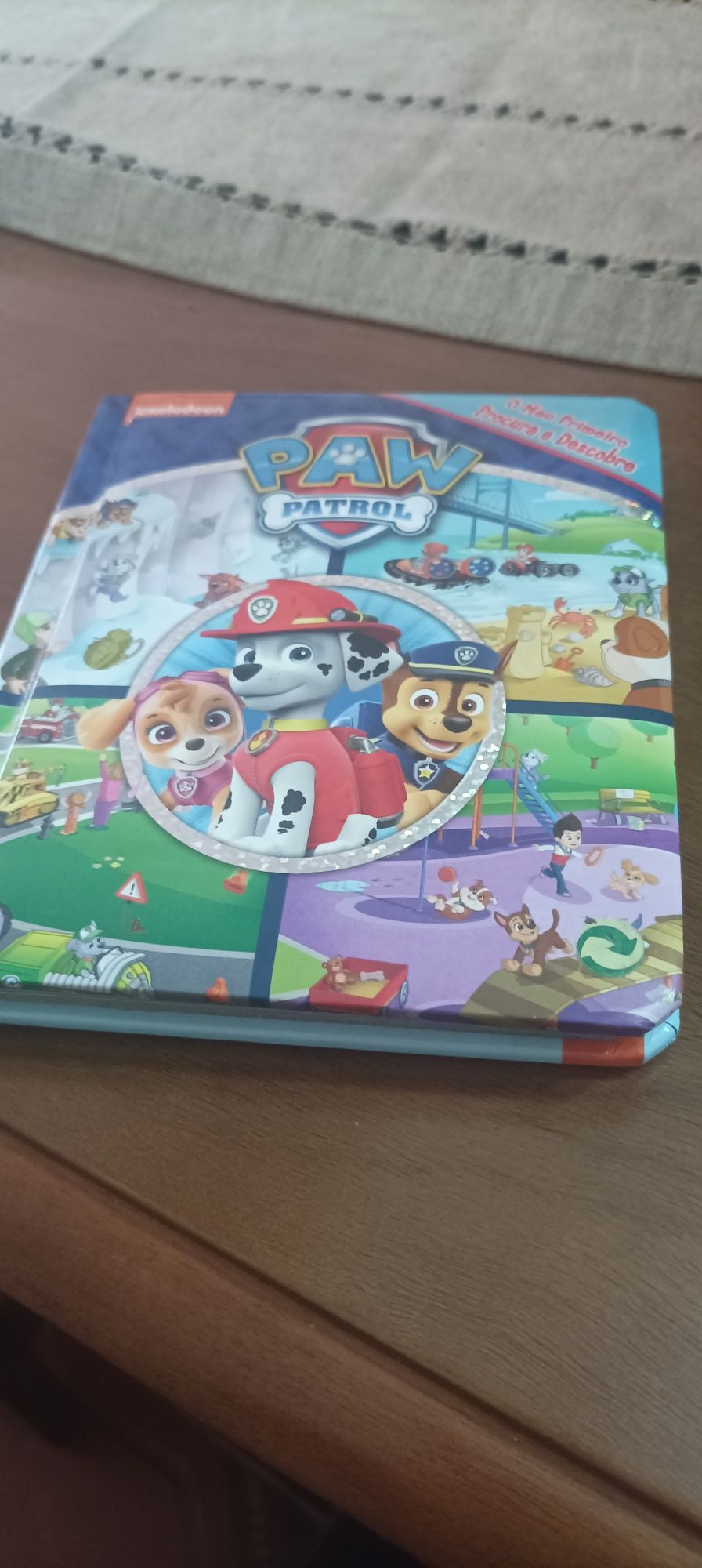 Livro Paw patrol