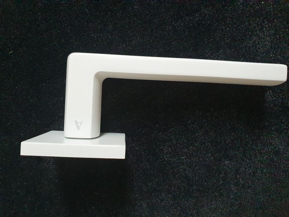 Klamki Aprile, białe 7 sztuk