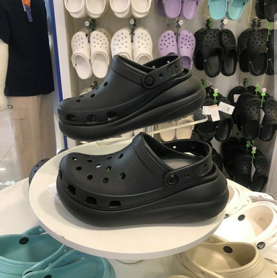 Новинка модель Crocs crush clog bono white black.  Крокси краш беж