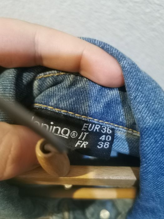 Kurtka wiosenna jeansowa damska w bardzo dobrym stanie. Rozmiar 36
Dłu