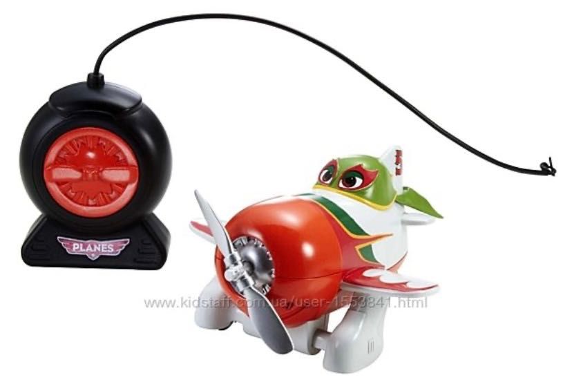 Літак Чупакабра на пульті управління герой мультфільму Літачки Planes