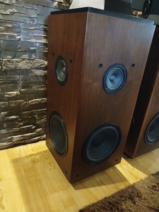 Kolumny DBX - SFX-1, super, przestrzenne brzmienie