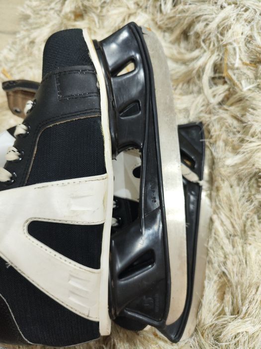 Хокейні дорослі ковзани 43 рр - 27 см