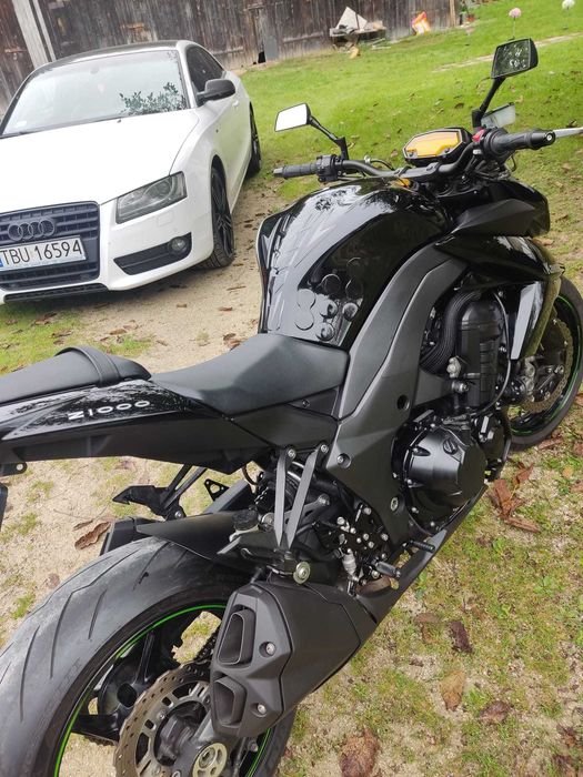 Kawasaki Z1000 super stan