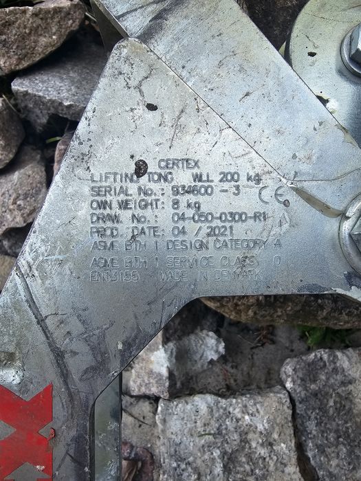 Chwytak brukarski do kamienia, płyt, krawężników