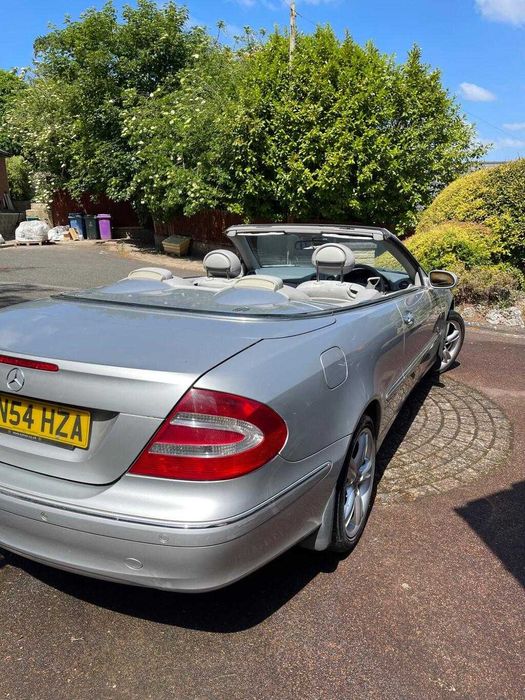 Mercedes CLK v6 320 CABRIOLET Avantgarde: ANO 2004