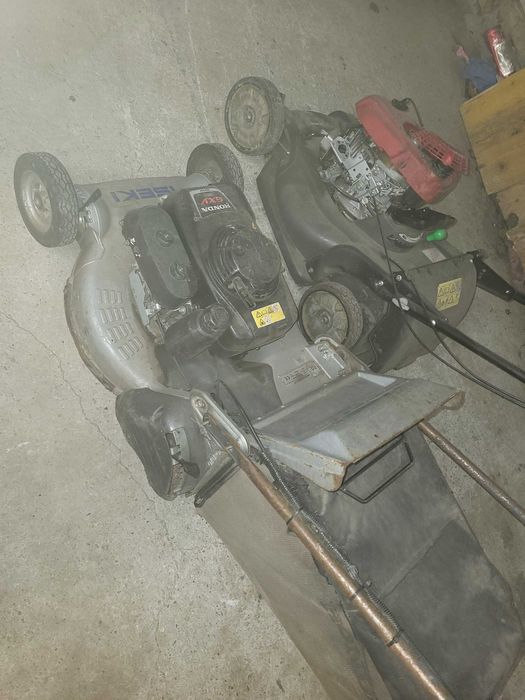 Kosiarka iseki honda