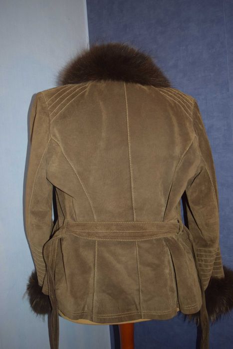 Saki Piękny kożuszek naturalny obszyty lisem_40