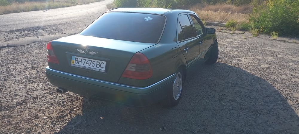 Продам Mercedes c200 w202