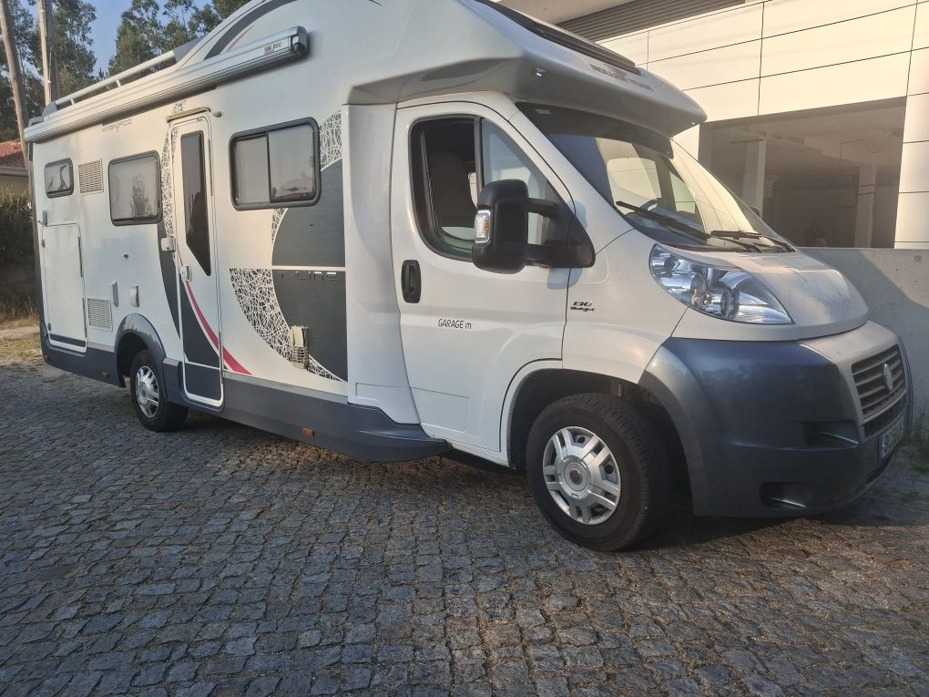 Autocaravana Roller Team Garage m Magnific