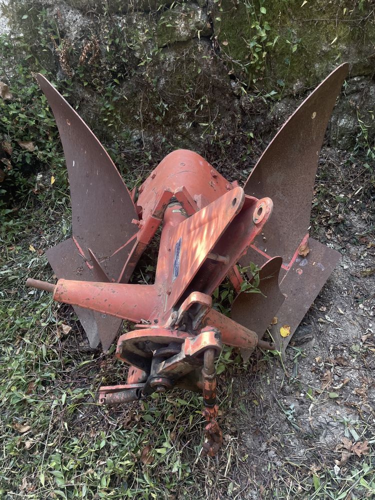 Trator Kubota L 2550  + Alfaias Agricolas