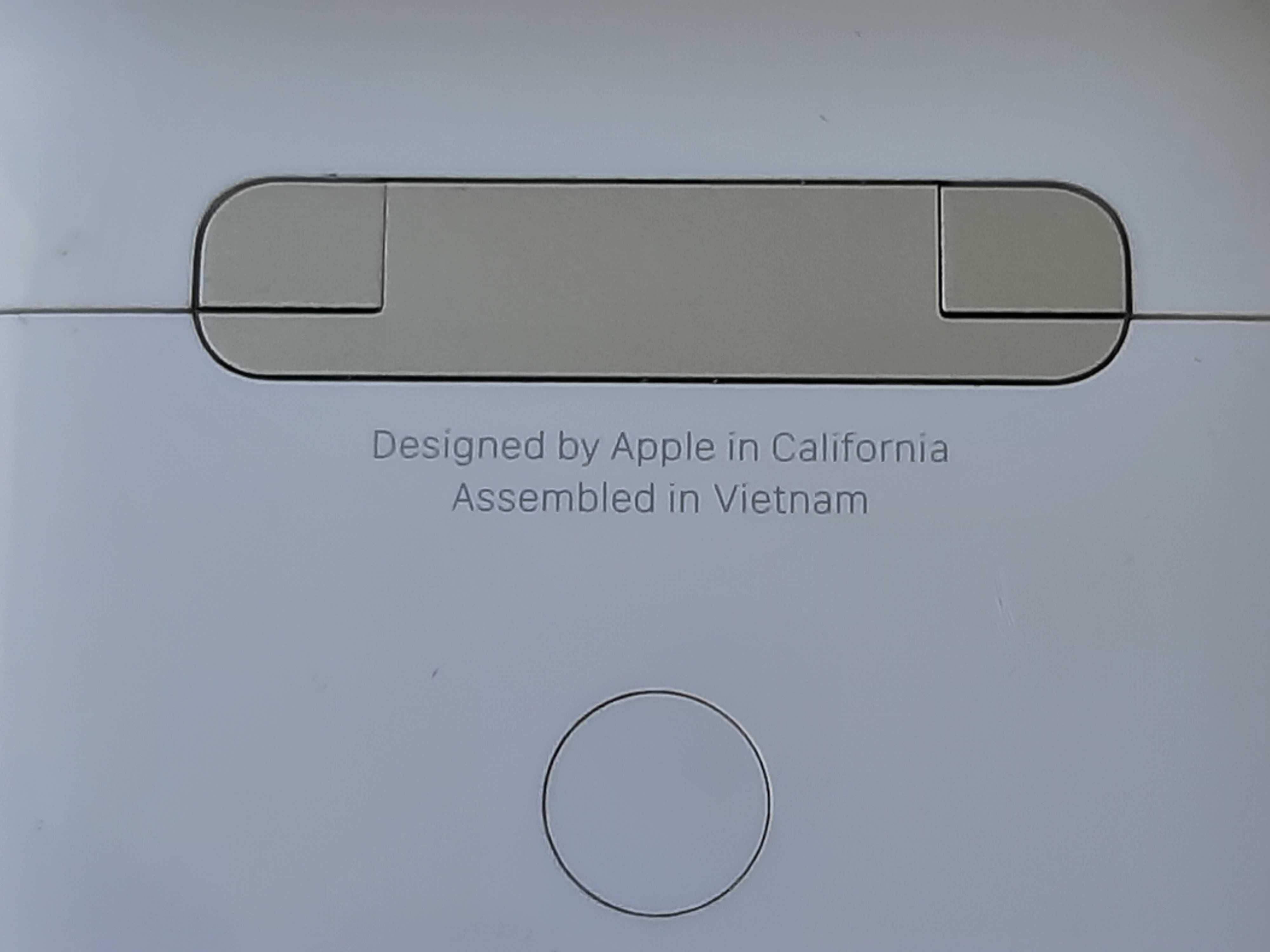 Кейс Apple AirPods 3 Case на запчастини !