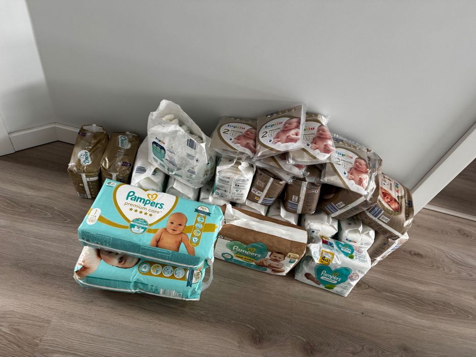 Pampersy pieluchy wyprawka