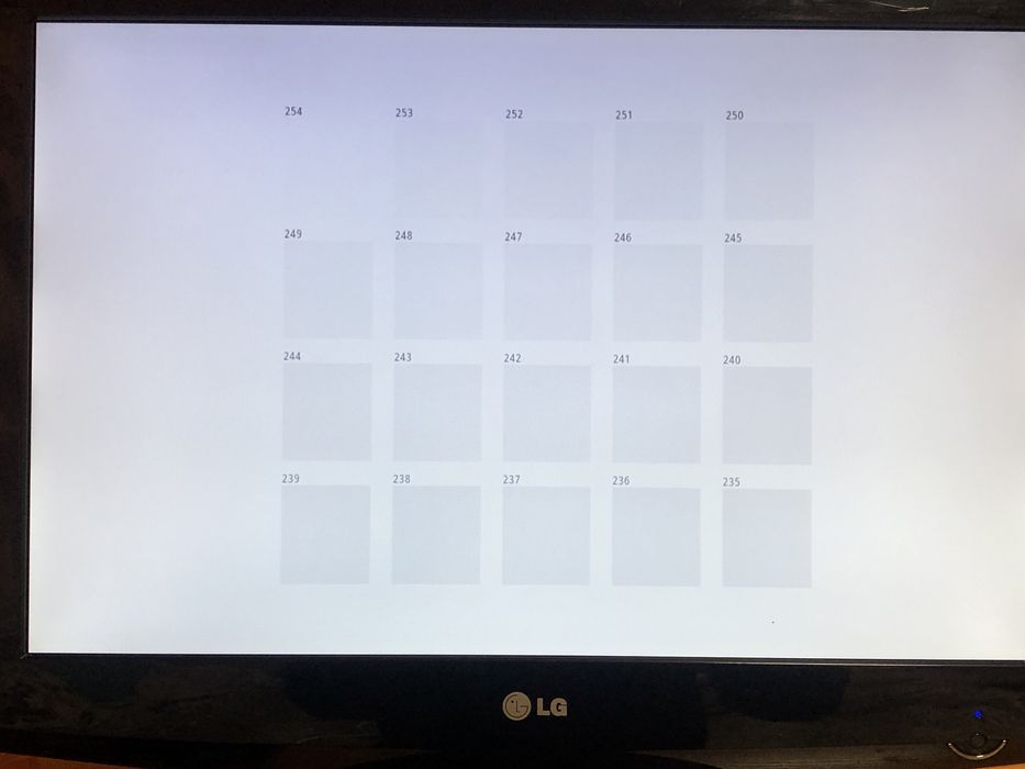 Телевізор-монітор LG 3000-ZA 22”дюйми з пультом