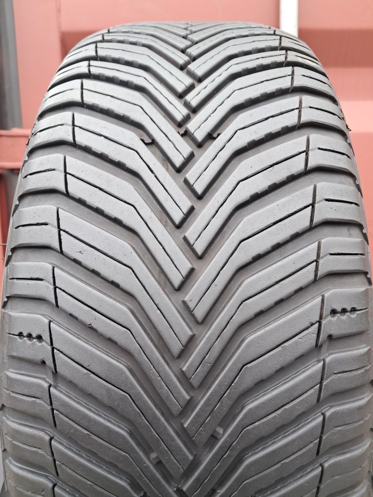 Opony używane 2x 225/45R17 Michelin CrossClimate 2 Całoroczne Gwarancj