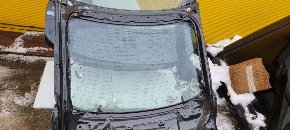Klapa bagażnika tył tylna audi a5 bdb stan 8T8