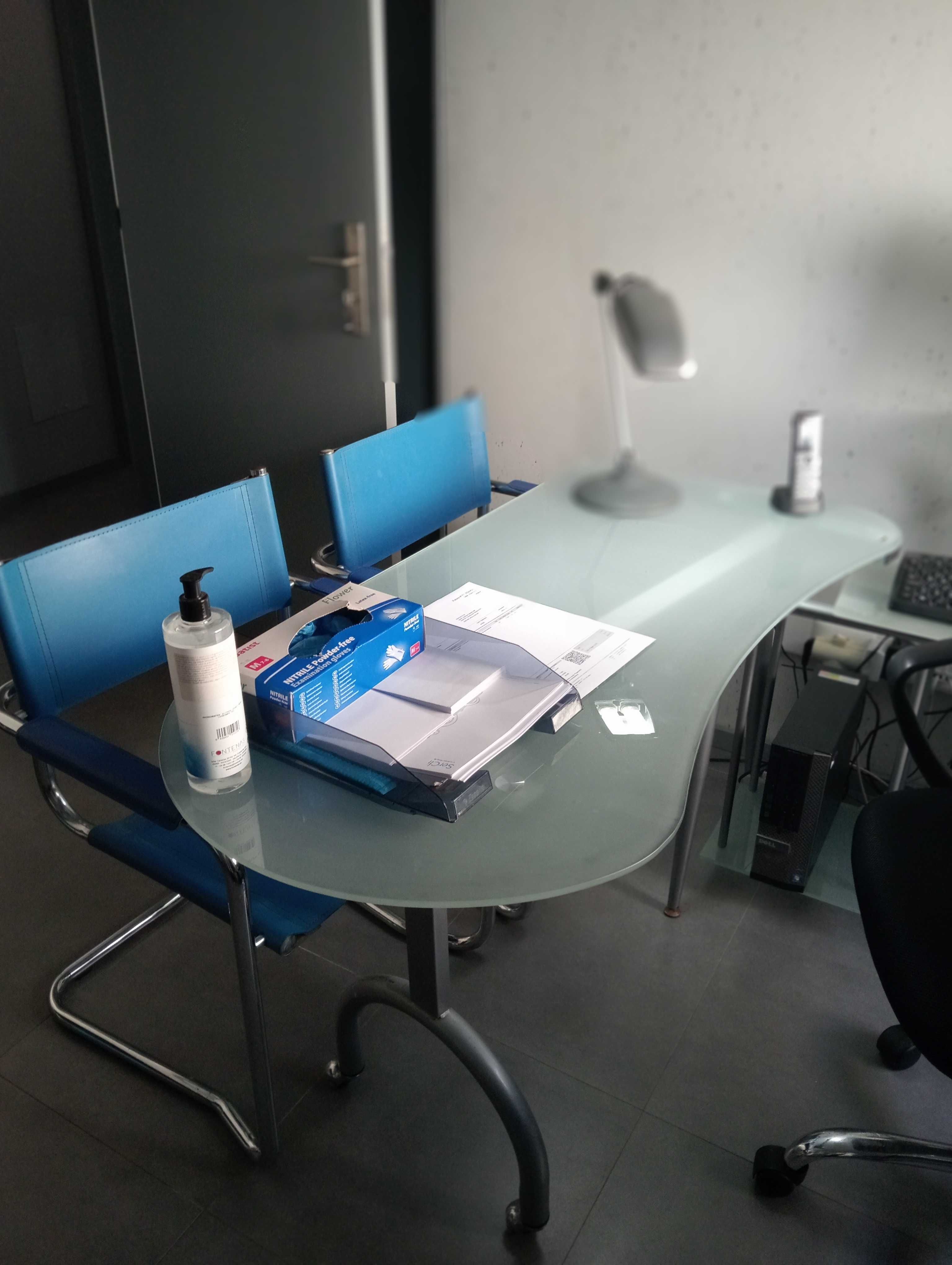 Mobiliário de consultório médico