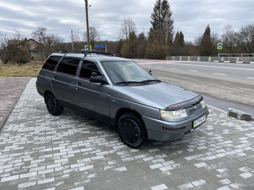 Продам авто в хорошому стані один  власник салону