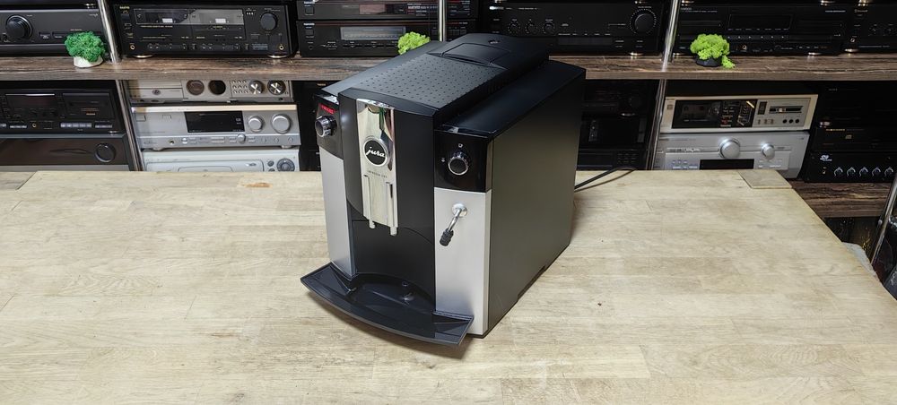Кавова машина Jura Impressa C65