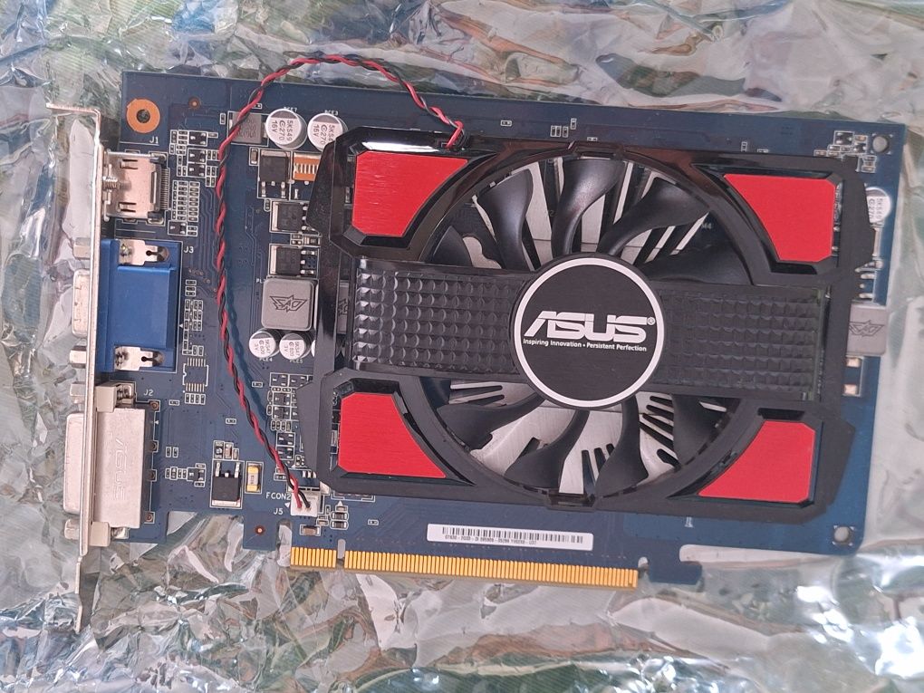 Placa Gráfica ASUS GeForce GT630