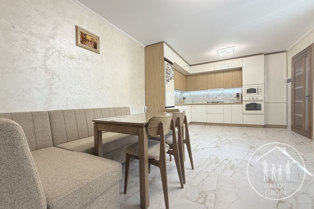 Продам будинок в ближньому центрі!Високий замок!Знесіння!