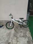 Продам велик типо BMX