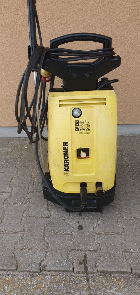 Sprzedam profesjonalną myjkę ciśnieniową  karcher