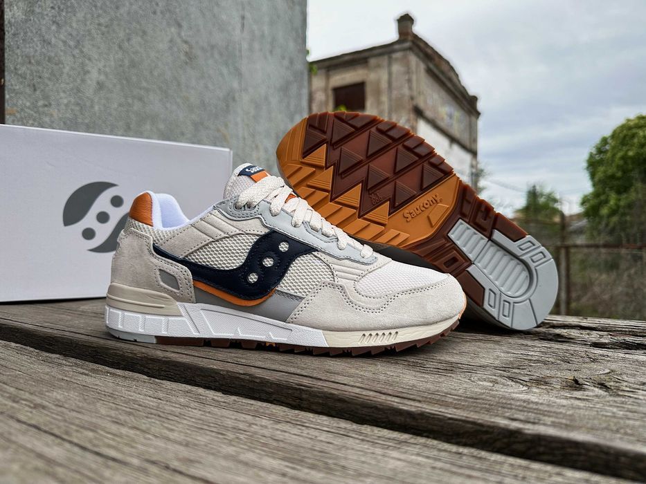 Мужские оригинальные кроссовки Saucony Shadow 5000 70637-5s (3 цвета)