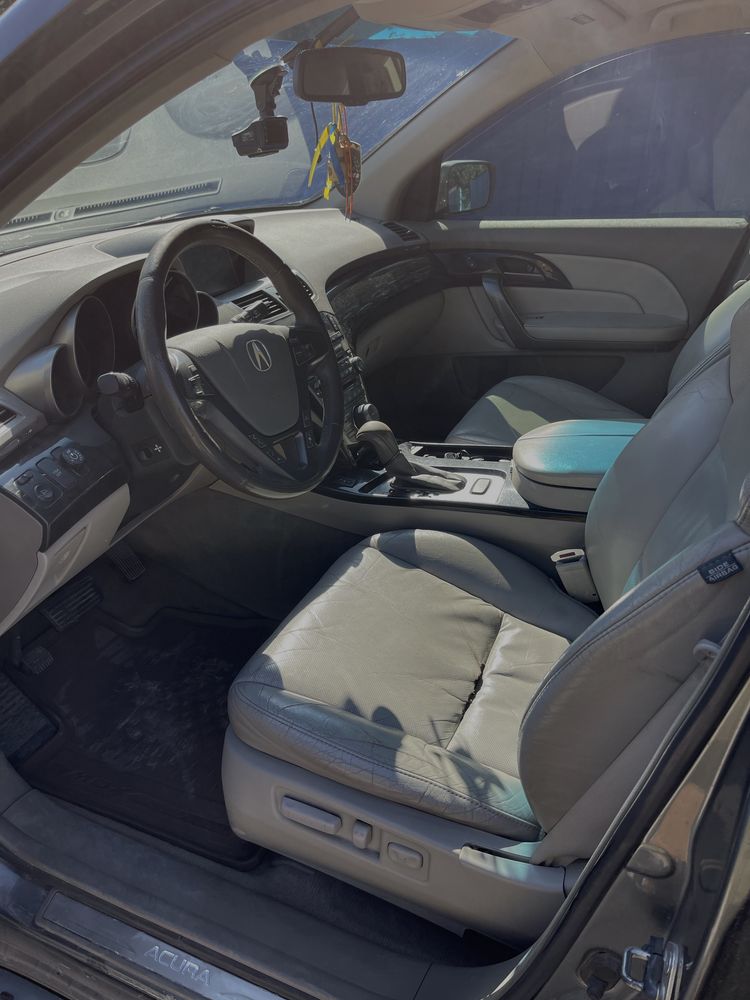 Продам Acura MDX