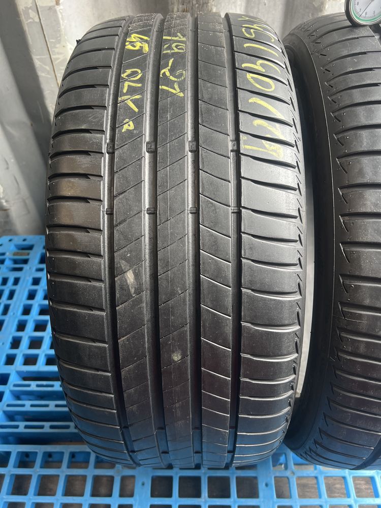 * Opony Bridgestone Turanza 245/50/19 para