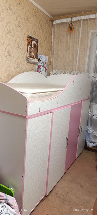 Кровать чердак+матрас указана цена в описание