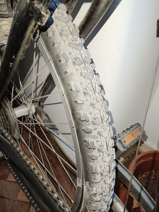 Bicicleta c/ quadro de alumínio