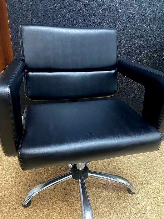 Крісло перукарське