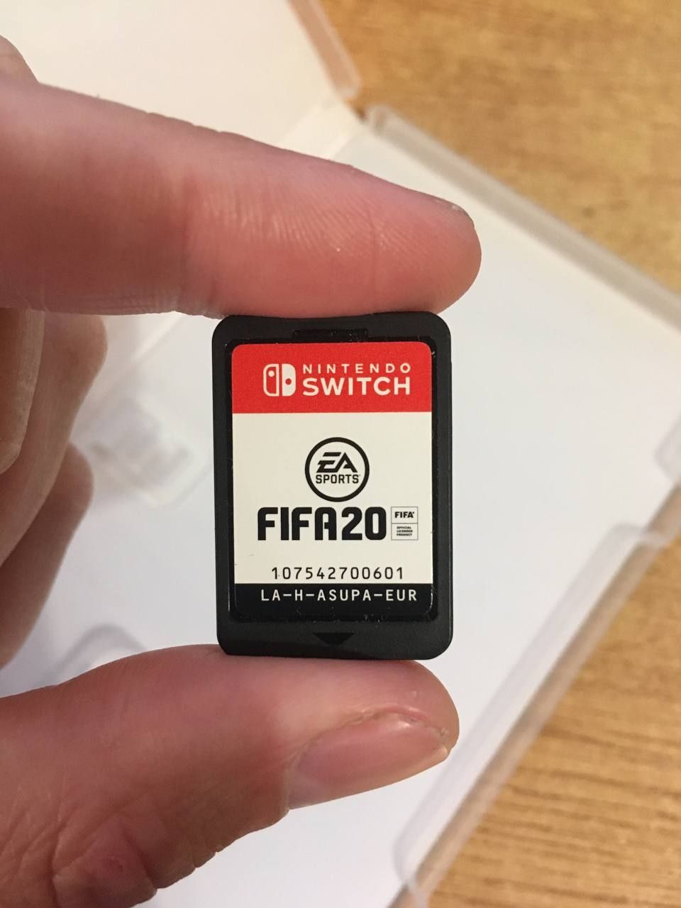 Игра FIFA 20 Legacy Edition (Nintendo Switch)