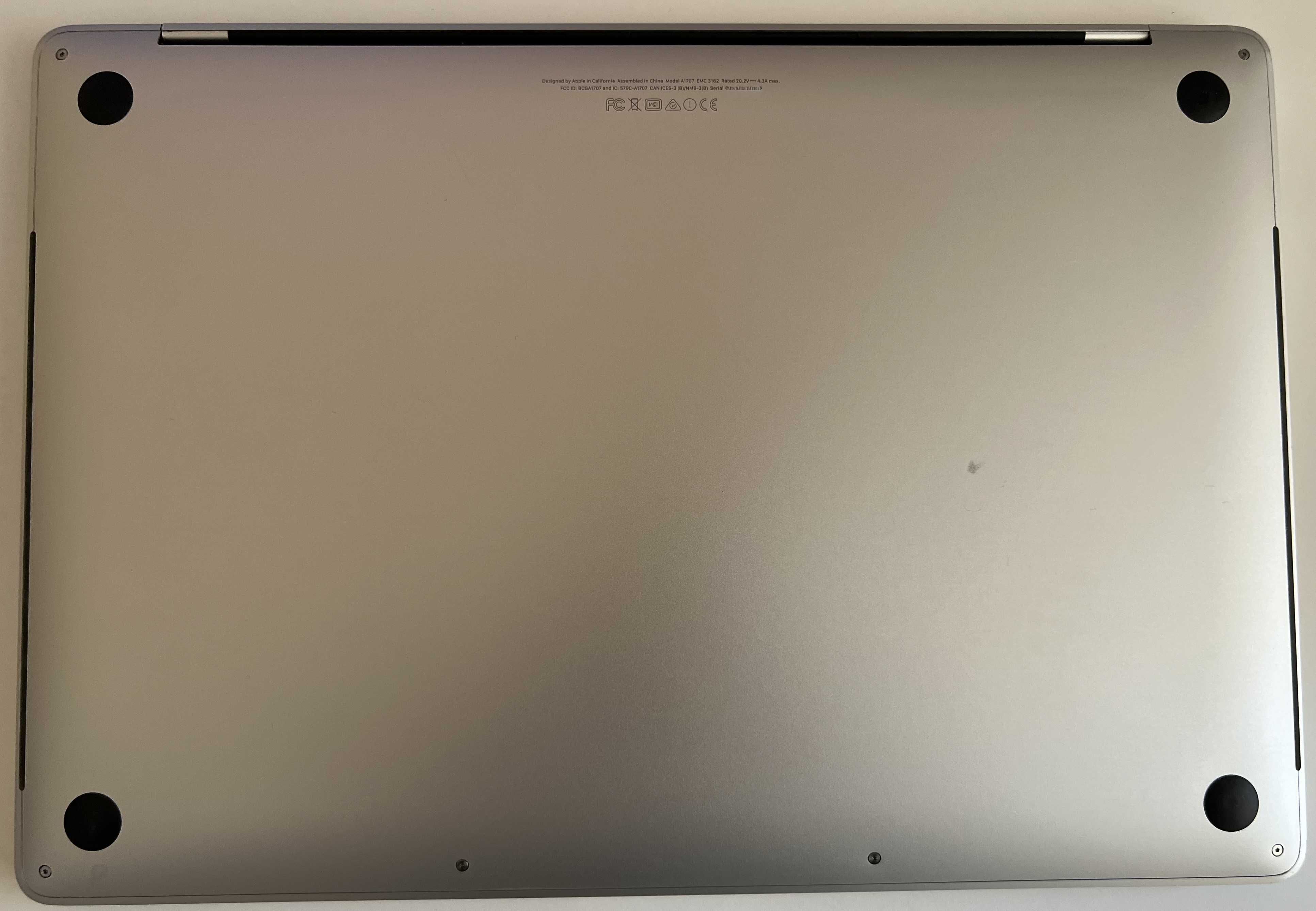 MacBook Pro 2017 i7 | 16Gb | SSD 512gb | Radeon Pro 560
