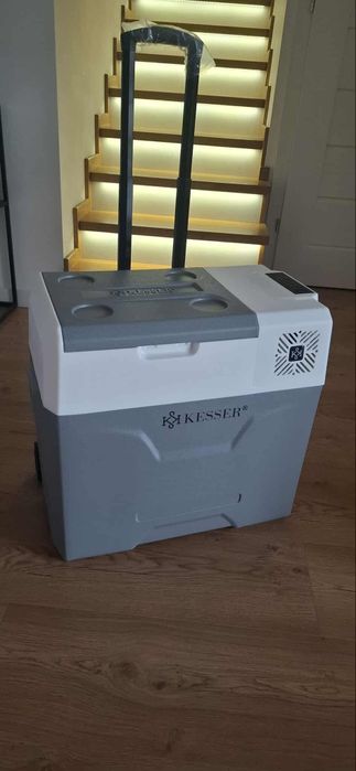 Lodówka zamrażarka samochodowa podróżna