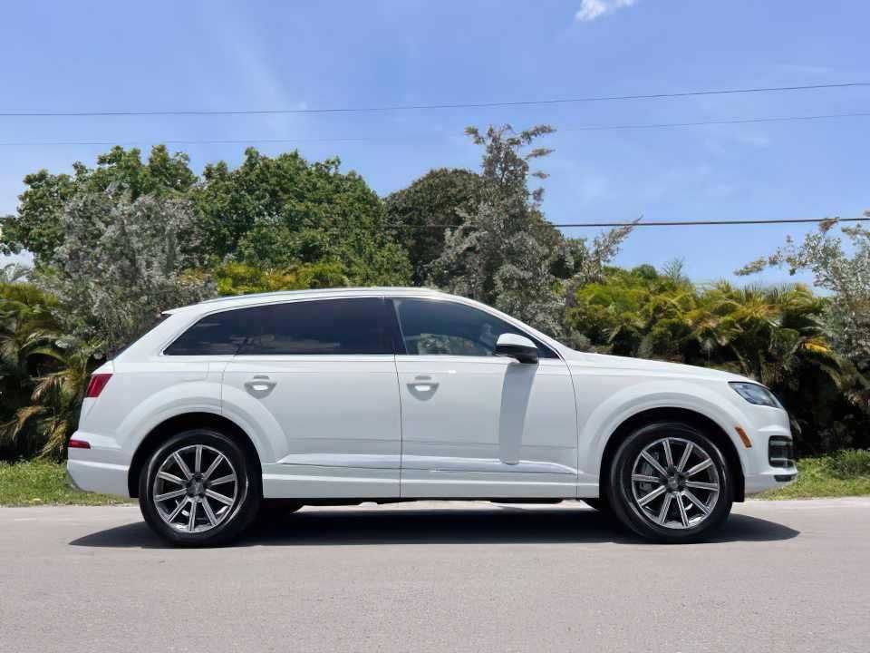2019    Audi   Q7