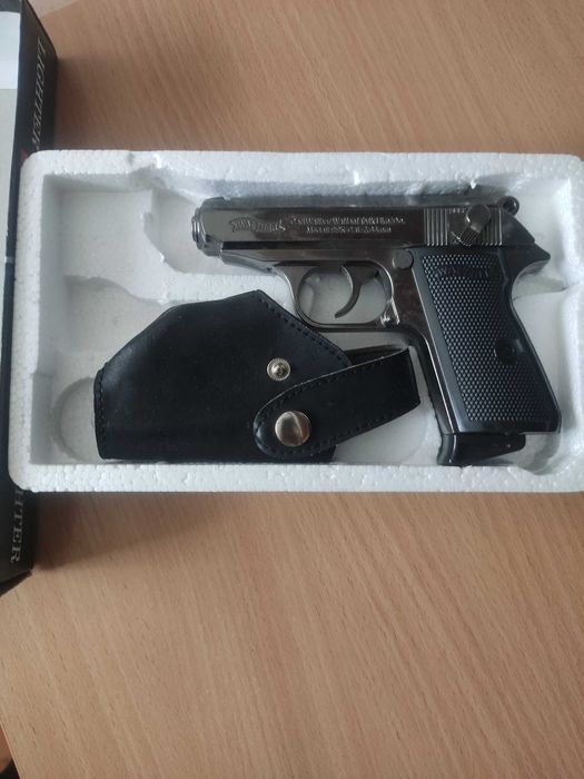 Сувенірний пістолет