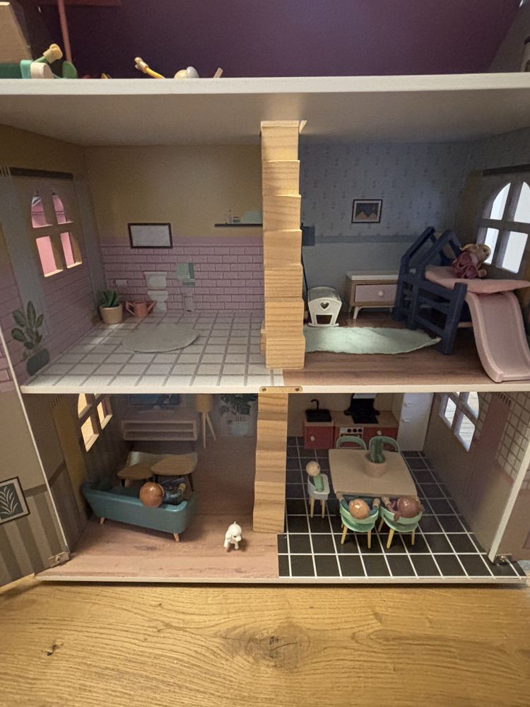 Drewniany domek dla lalek Playtive - Lidl