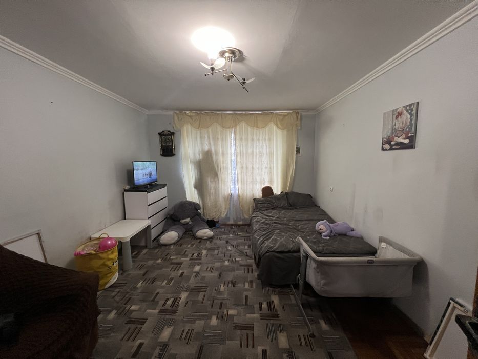 Продам ДВУШКУ 59 квадратів с. Чинадійово