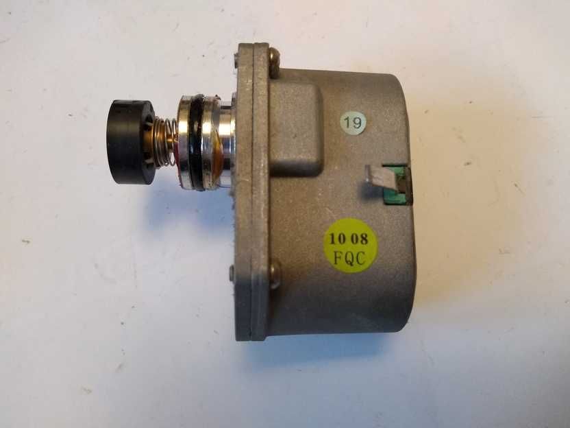 Serwomotor z MOSIĘŻNĄ ZĘBATKĄ ESV-202-NG Vaillant atmoMag