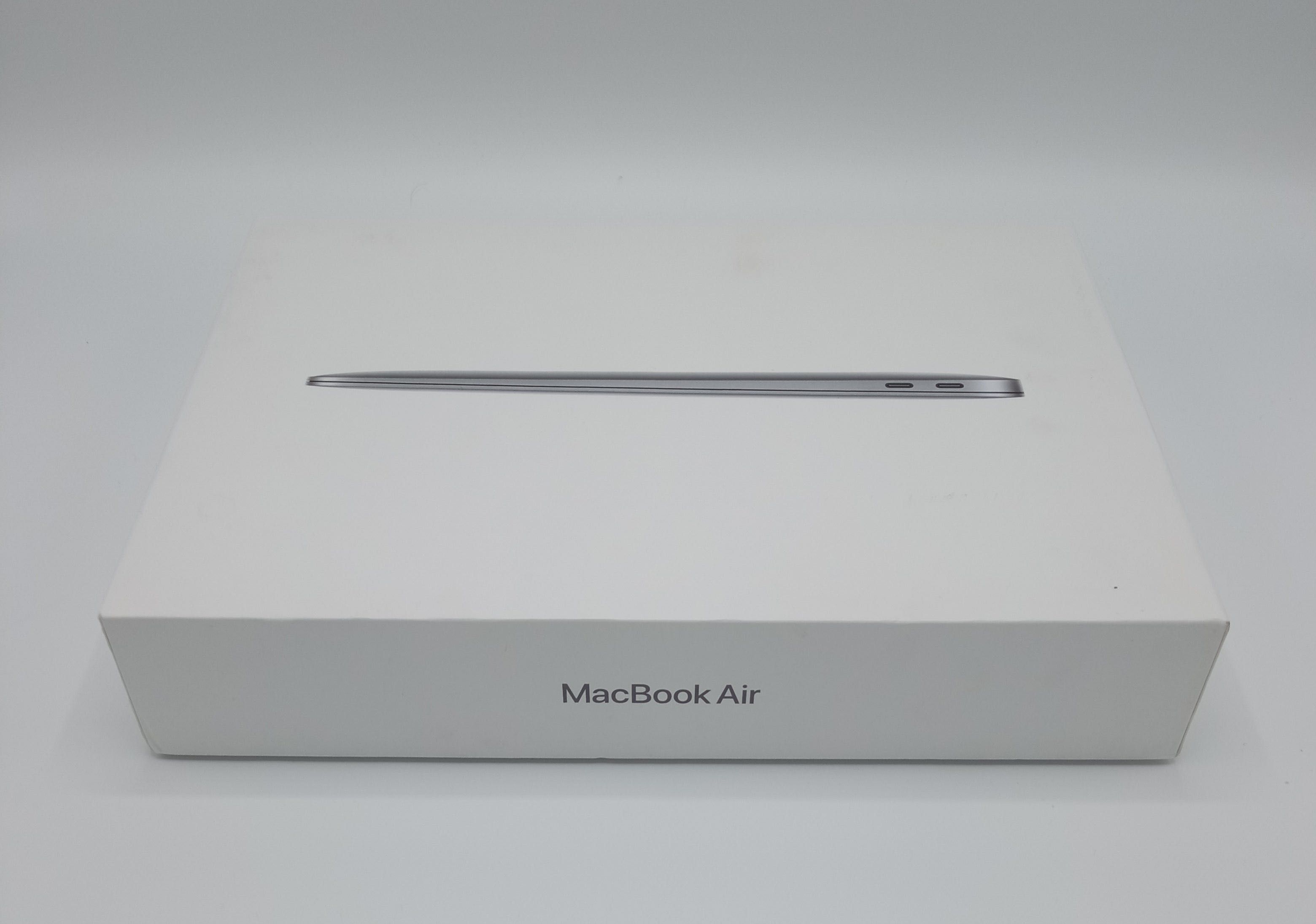 Apple MacBook Air M1 Ідеал/Монстр автономної роботи під час блек ауту