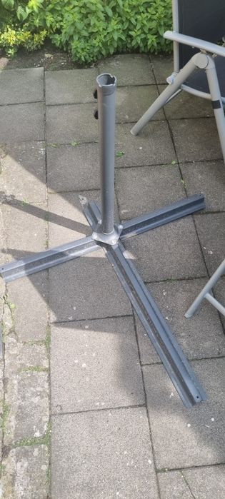 Stojak na parasol