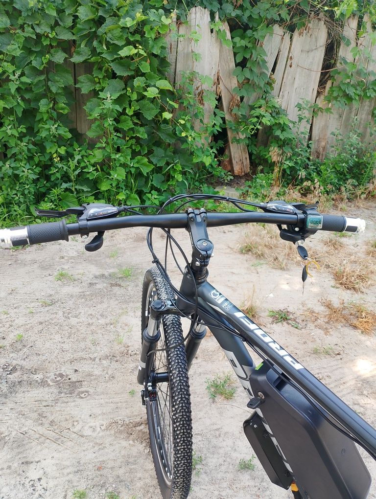 Електровелосипеед 48v350w з запасом 55км