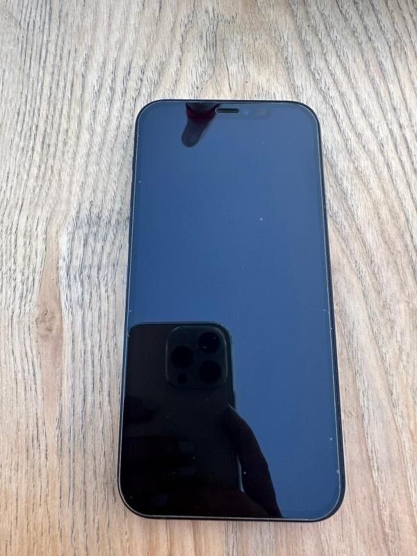 Iphone 12 64GB com capas