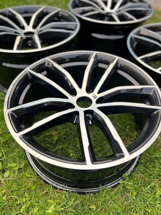 Felgi aluminiowe BMW 18 cali 5x112 / 662M g30