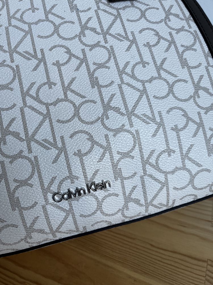 Bolsa Calvin Klein