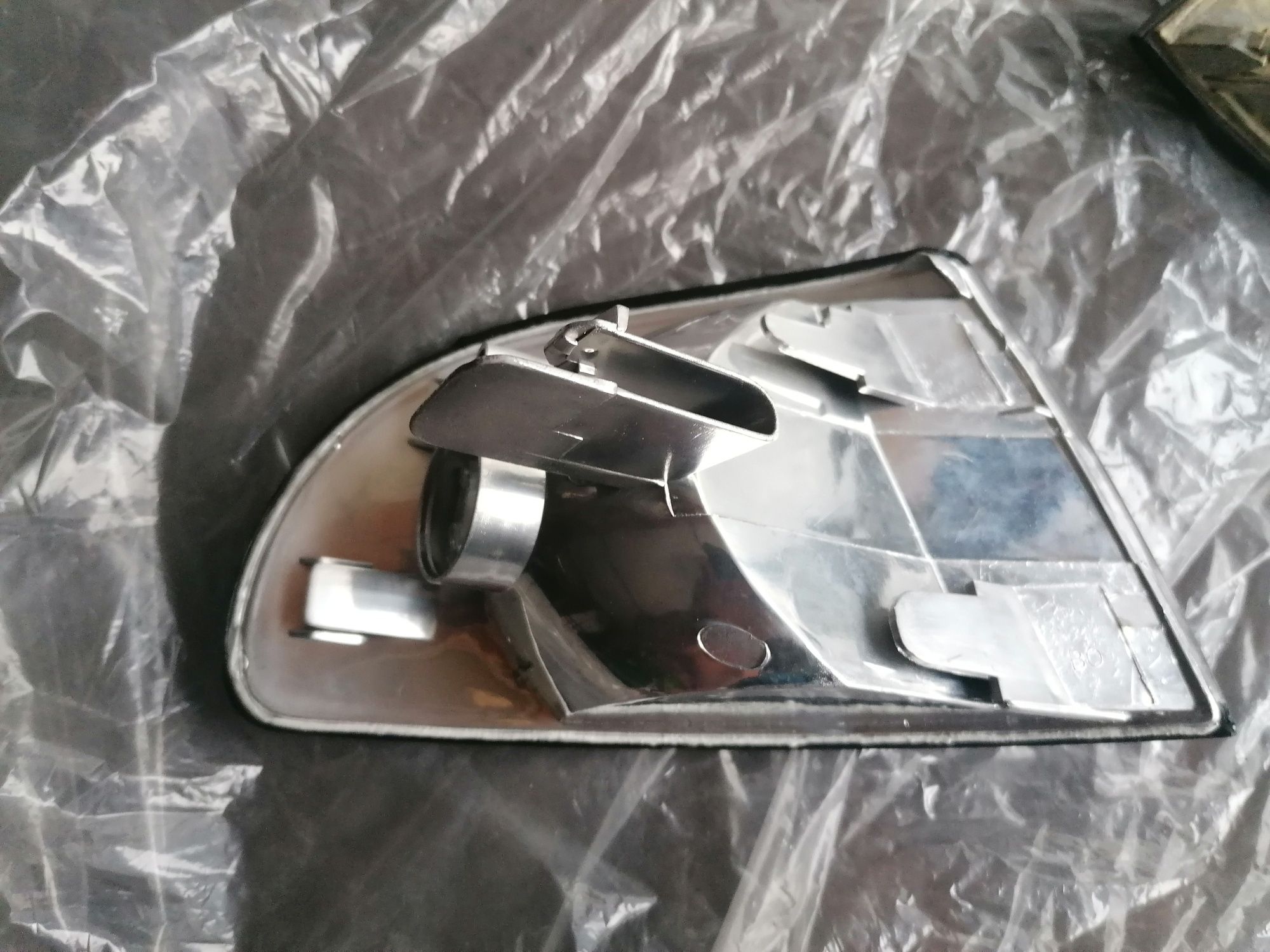 Klosz kierunkowskazów Audi A4