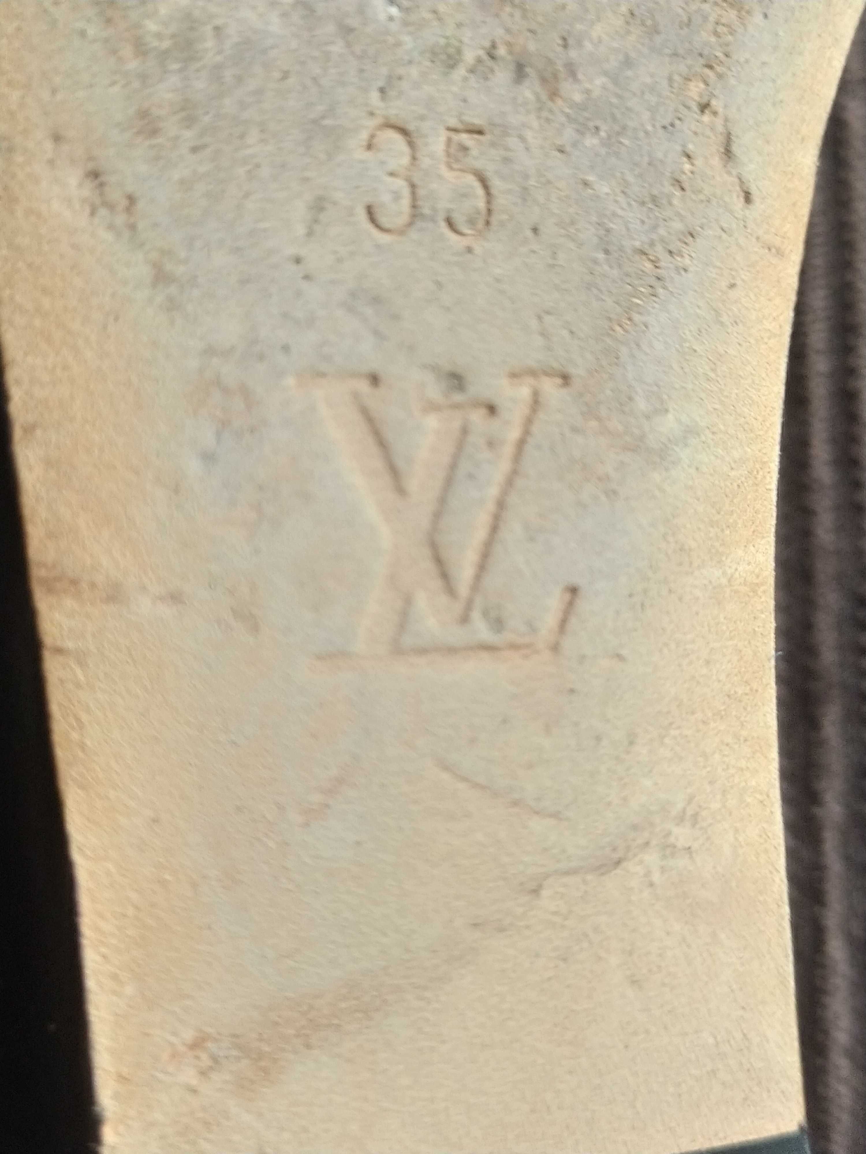 Замшевые босоножки на танкетке Louis Vuitton, 35р, оригинал, коробка.