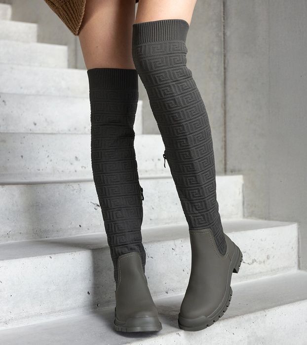 Zielone kozaki materiałowe z matowym wykończeniem Scarlett